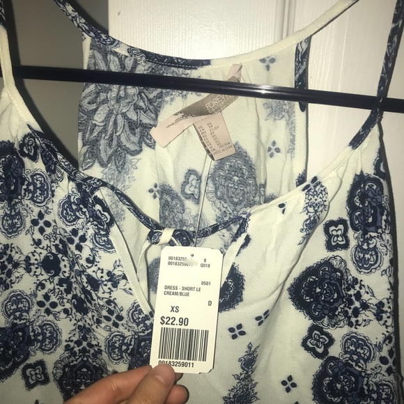 NWT Beachy Cold Shoulder Dress Paisley Floral Cut - Picture 4 of 7